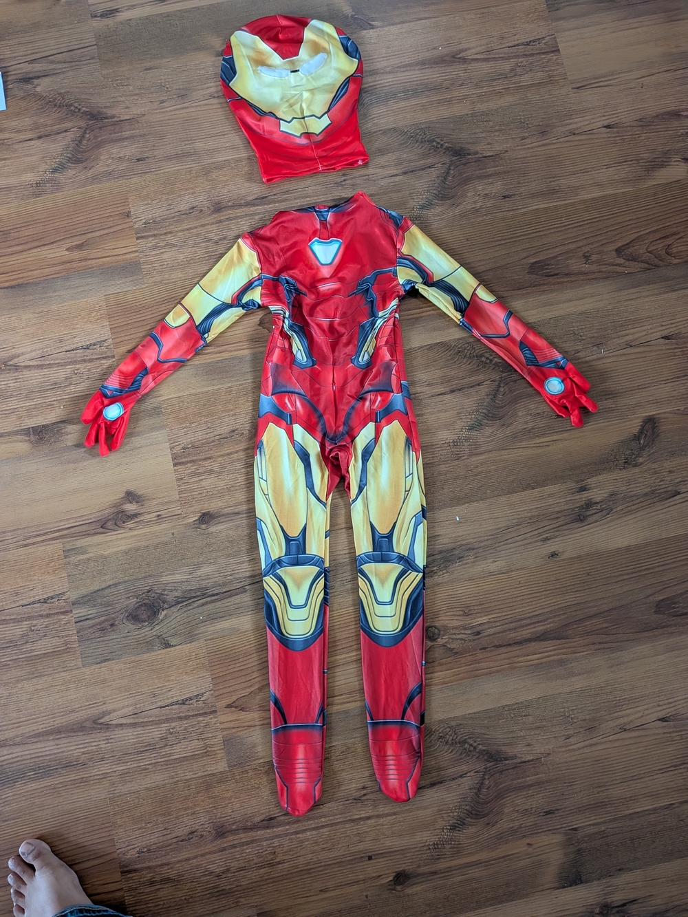 NWOT Ironman Superhero Costume With Mask For Kids